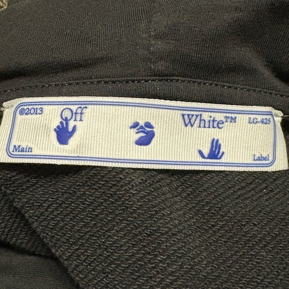 Off-White Cropped Hoodie - Picture 7 of 10